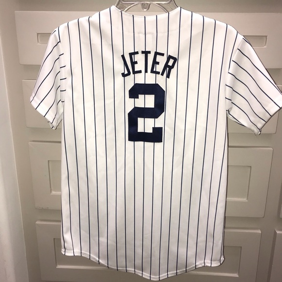 Yankees Replica Derek Jeter Youth Home Jersey LG - Picture 7 of 7